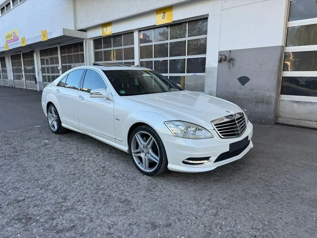 Gebraucht Mercedes S350 AMG 258 PS (189 kW) 2012 Weiß Limousine
