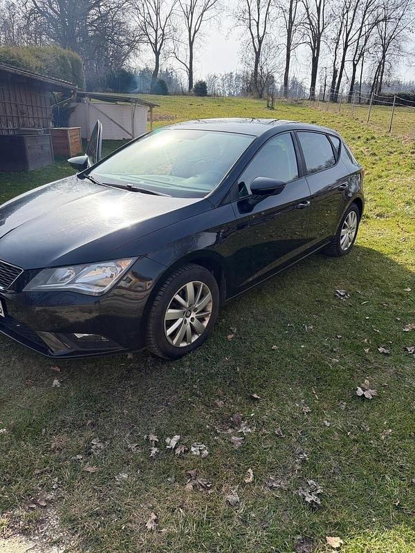 Second-hand Seat Leon Reference 105 CP (77 kW) 2013 Negru Berlinǎ