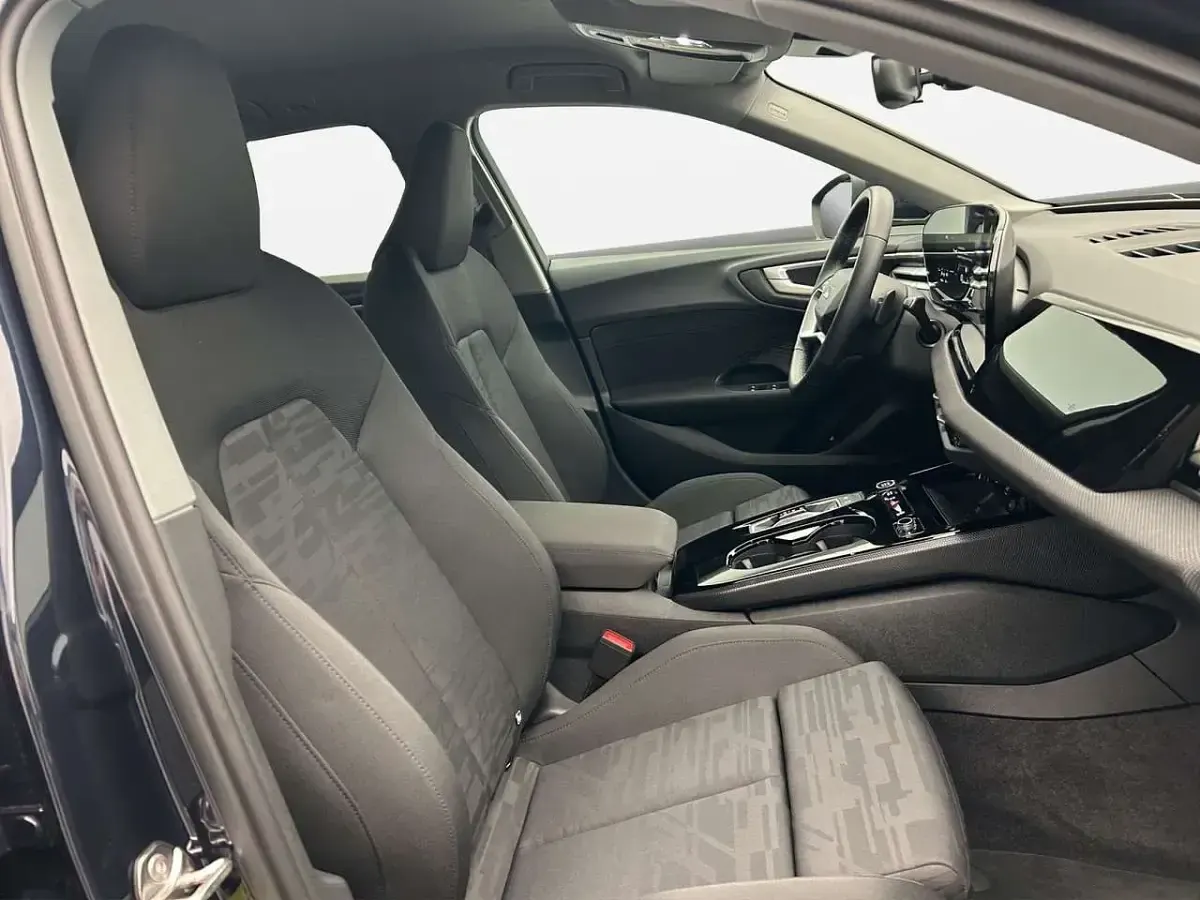 Gebraucht Audi A5 Sport 299 PS (219 kW) 2025 Firmamentblau metallic Kombi