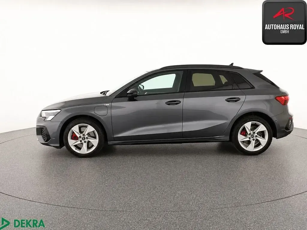 Gebraucht Audi A3 S-Line 245 PS (180 kW) 2023 Daytonagrau perleffekt Limousine