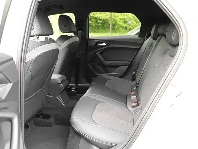 Gebraucht Audi A1 Sportback S-Line 207 PS (152 kW) 2026 Pfeilgrau perleffekt / dachkuppe Kleinwagen