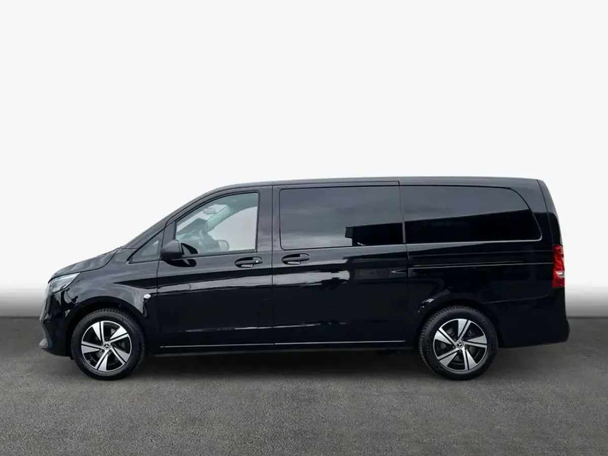 Gebraucht Mercedes Vito Marco Polo 163 PS (119 kW) 2025 Schwarz Van