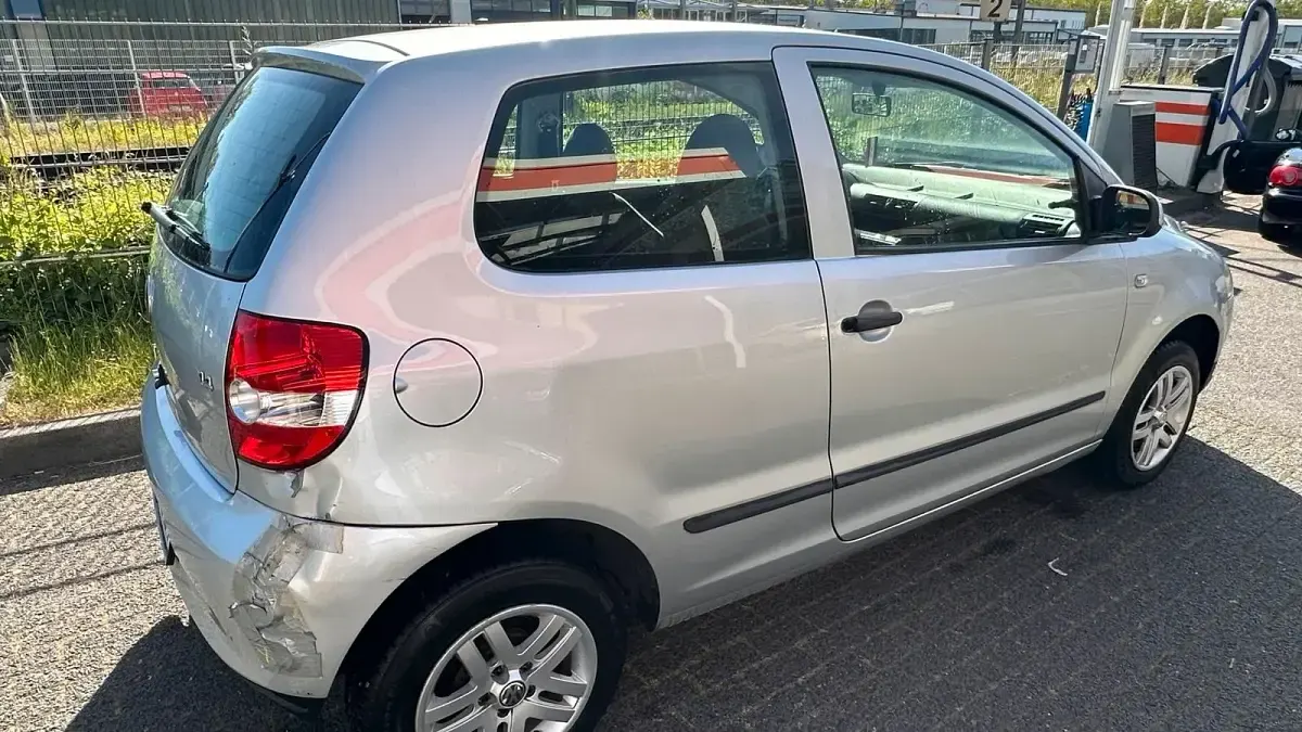 Gebraucht VW Fox 75 PS (55 kW) 2006 Grau Kleinwagen