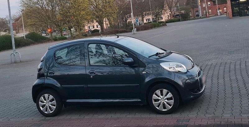 Gebraucht Citroën C1 68 PS (50 kW) 2011 Grau Kleinwagen