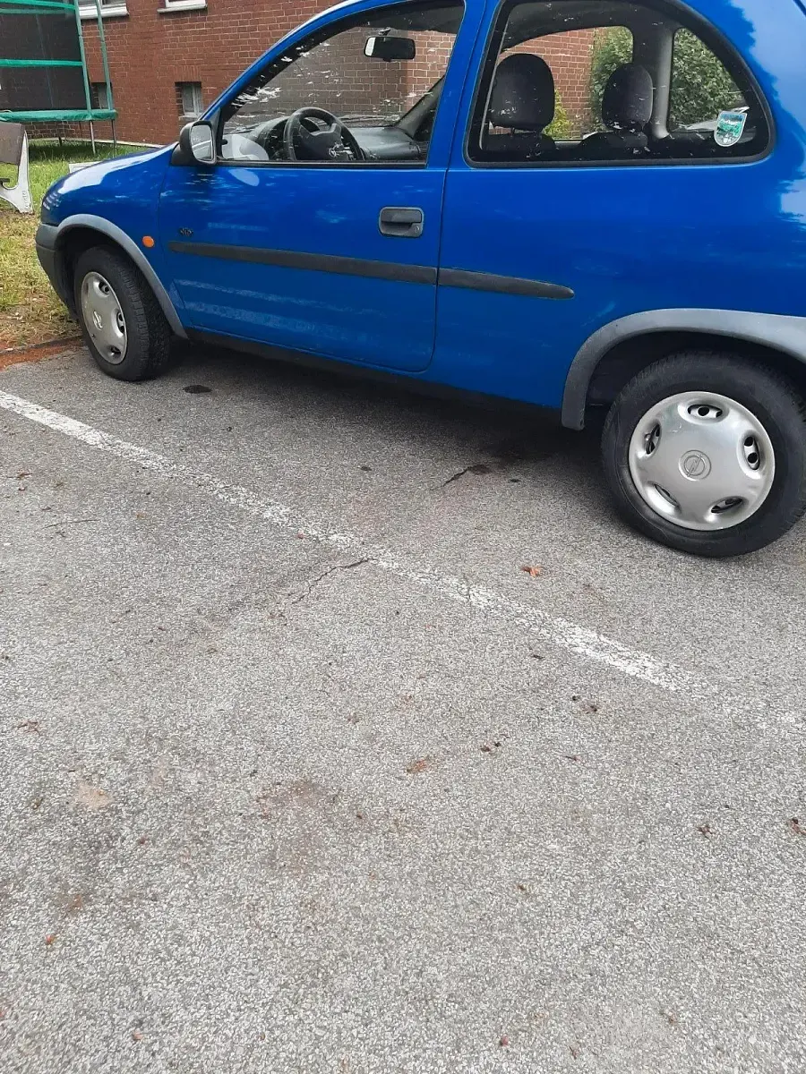 Gebraucht Opel Corsa 54 PS (39 kW) 2000 Blau Limousine