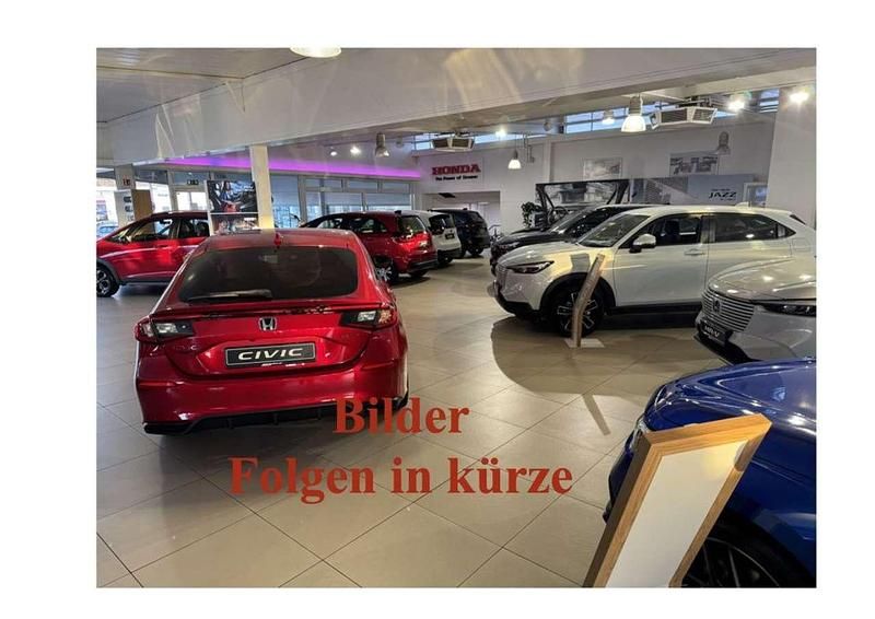 Brilliant black Gebraucht 2023 Audi A3 Comfort Kombi | 20.990 € (Guter Preis) - Bild 1/1