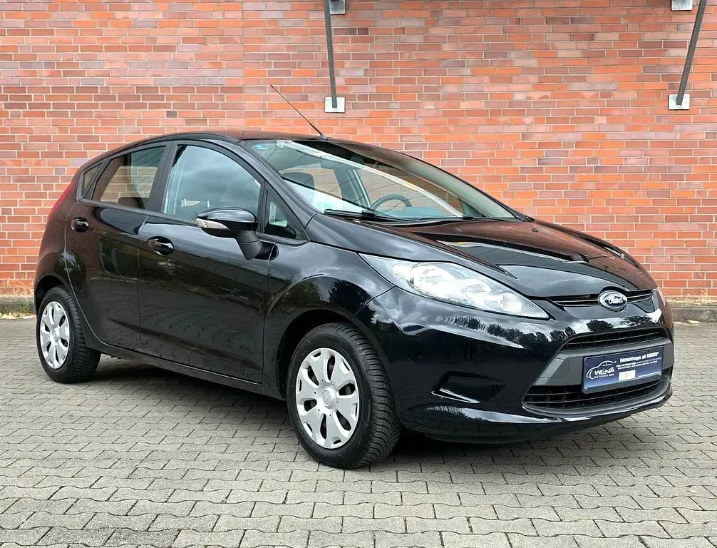 Gebraucht Ford Fiesta Trend 69 PS (50 kW) 2011 Schwarz Limousine