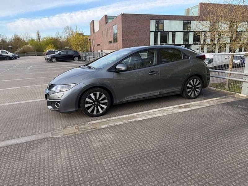 Gebraucht Honda Civic Elegance 99 PS (72 kW) 2016 Grau Limousine