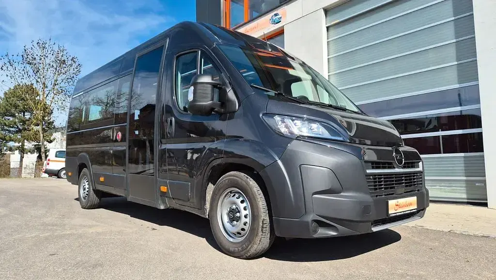 Neu Opel Movano 179 PS (131 kW) 2026 Grau Van