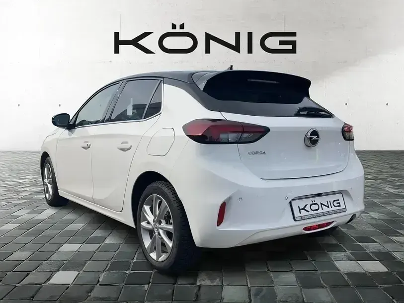 Używany Opel Corsa 101 KM (74 kW) 2023 Biały Sedan/Limuzyna