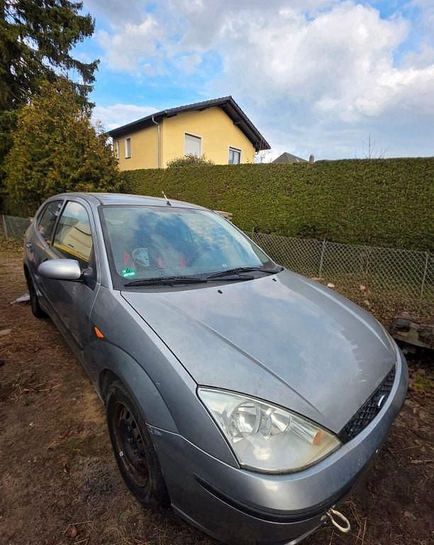 Gebraucht Ford Focus 101 PS (74 kW) 2003 Silber