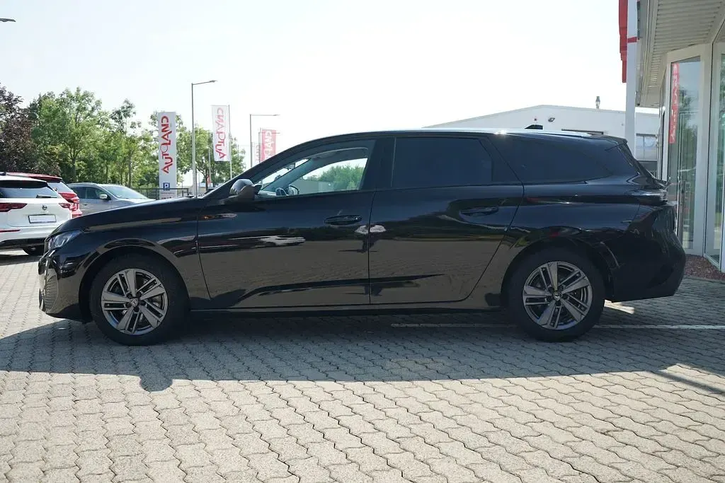 Gebraucht Peugeot 308 SW Active 131 PS (96 kW) 2022 Schwarz Kombi