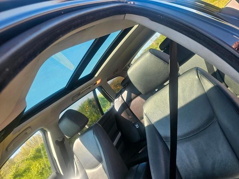 Second-hand BMW 320 177 CP (130 kW) 2007 Negru Break