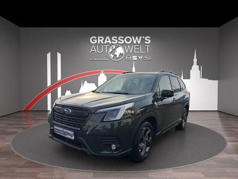 Cascade green metallic Gebraucht 2024 Subaru Forester Platinum SUV | 38.590 € (Fairer Preis) - Bild 1/4