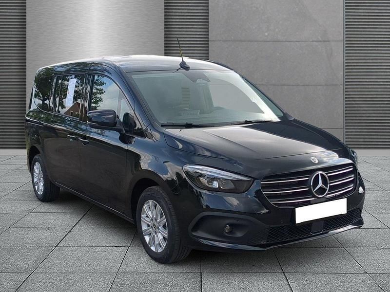 Loparitschwarz metallic Neu 2025 Mercedes T180 Progressive Van / Kleinbus | 34.579 € - Bild 1/4