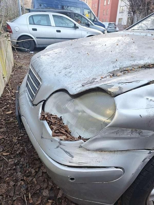 Gebraucht Mercedes C180 Classic 143 PS (105 kW) 2003 Limousine