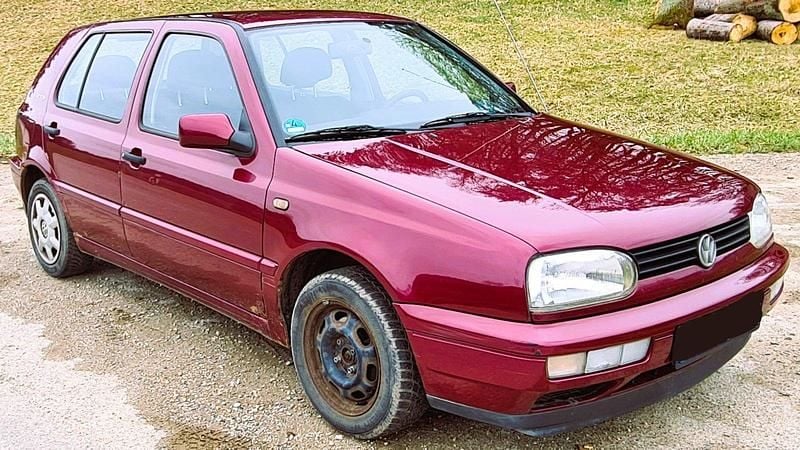 Gebraucht VW Golf III 90 PS (66 kW) 1997 Rot Limousine