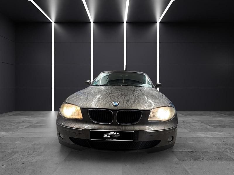 Grau Gebraucht 2005 BMW 118 Kleinwagen | 2.800 € (Guter Preis) - Bild 1/4