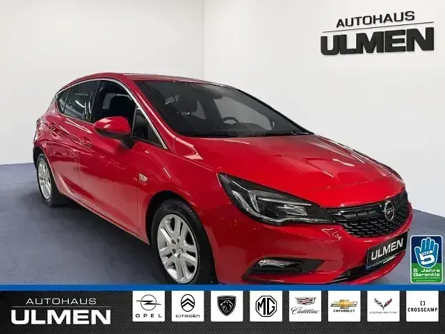 Usata Opel Astra Dynamic 150 CV (110 kW) 2016 Rosso Berlina