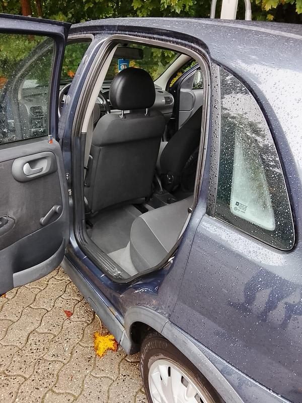 Gebraucht Opel Corsa 80 PS (58 kW) 2006 Blau Kleinwagen