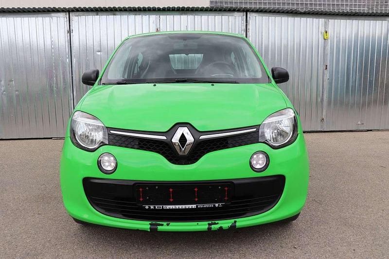 Gebraucht Renault Twingo SE 71 PS (52 kW) 2016 Pyreneesweiss/irischgrün Kleinwagen