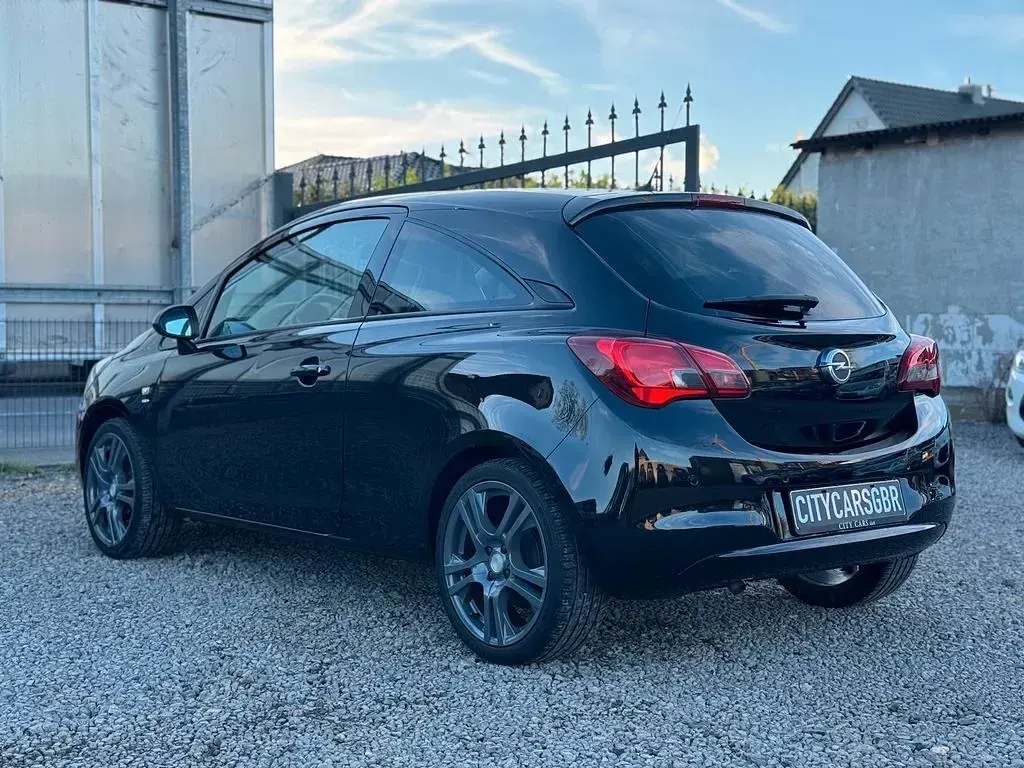 Używany Opel Corsa Active 90 KM (66 kW) 2017 Czarny Hatchback