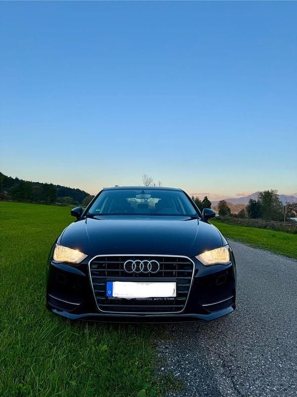Schwarz Gebraucht 2015 Audi A3 Sportback Kombi | 9.300 € (Guter Preis) - Bild 1/4