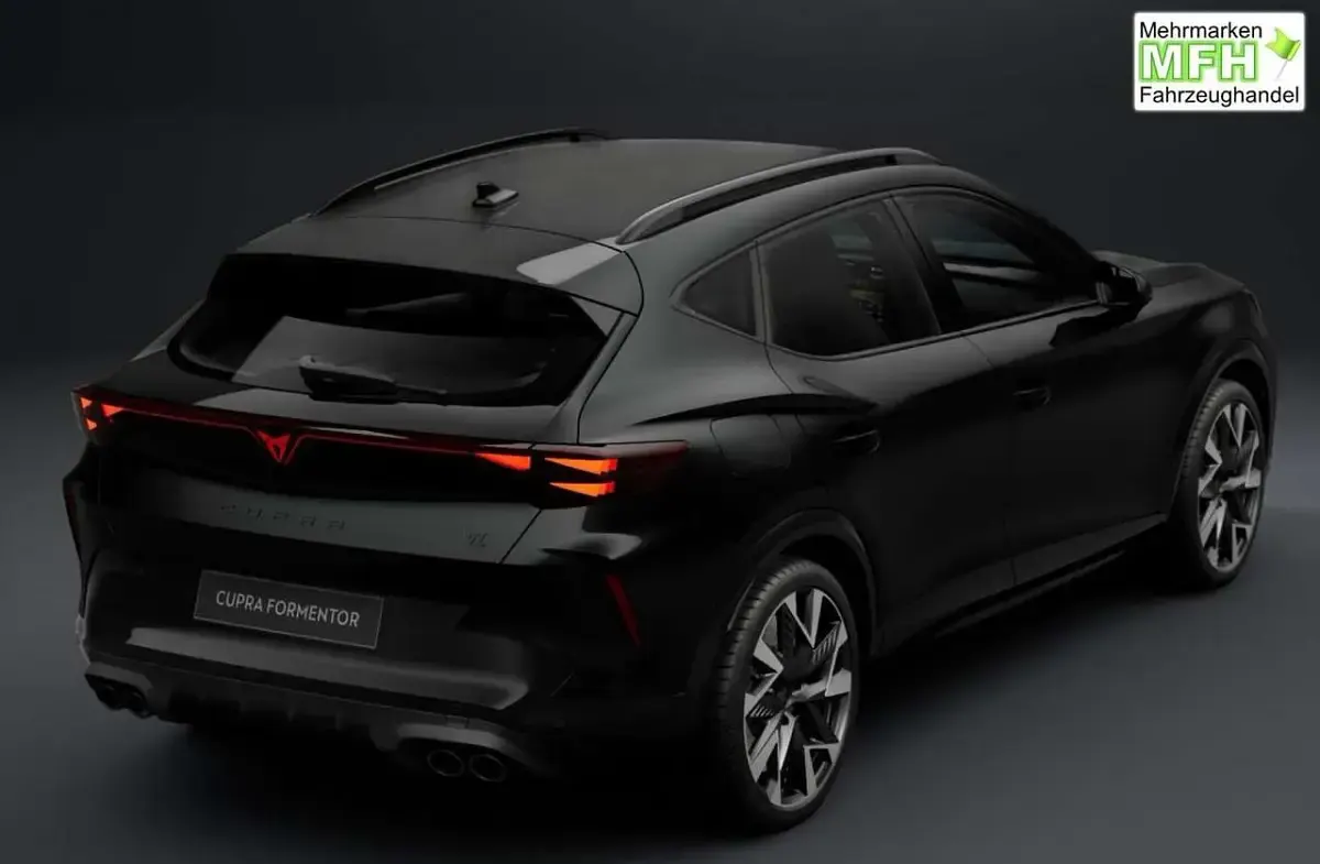 Neu Cupra Formentor VZ 333 PS (244 kW) 2026 Midnight schwarz meta... SUV