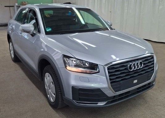 Silber Gebraucht 2018 Audi Q2 Basis SUV | 15.800 € (Guter Preis) - Bild 1/4