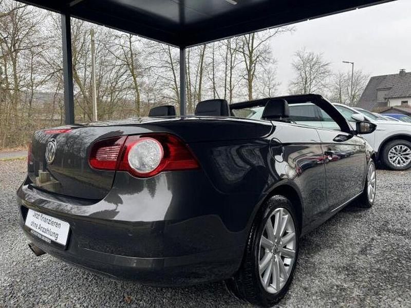 Usata VW Eos 211 CV (155 kW) 2010 Nero Cabrio