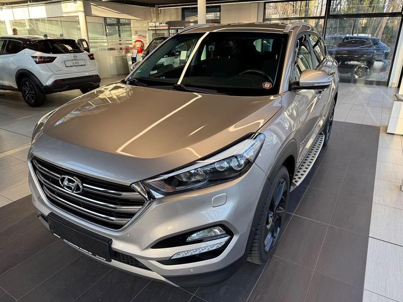 Gebraucht Hyundai Tucson Premium 177 PS (130 kW) 2016 Silber SUV