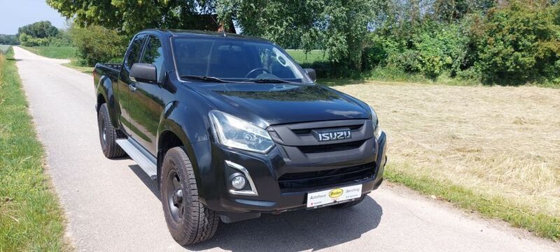 Schwarz Gebraucht 2020 Isuzu D-Max Abholung | 32.700 € (Teuer) - Bild 1/4