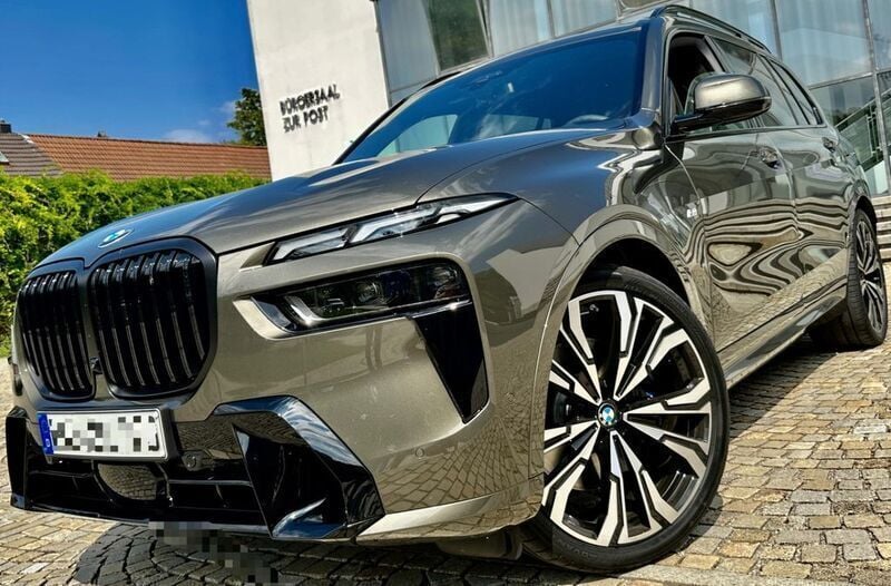 Gebraucht BMW X7 M Sport 352 PS (258 kW) 2023 SUV