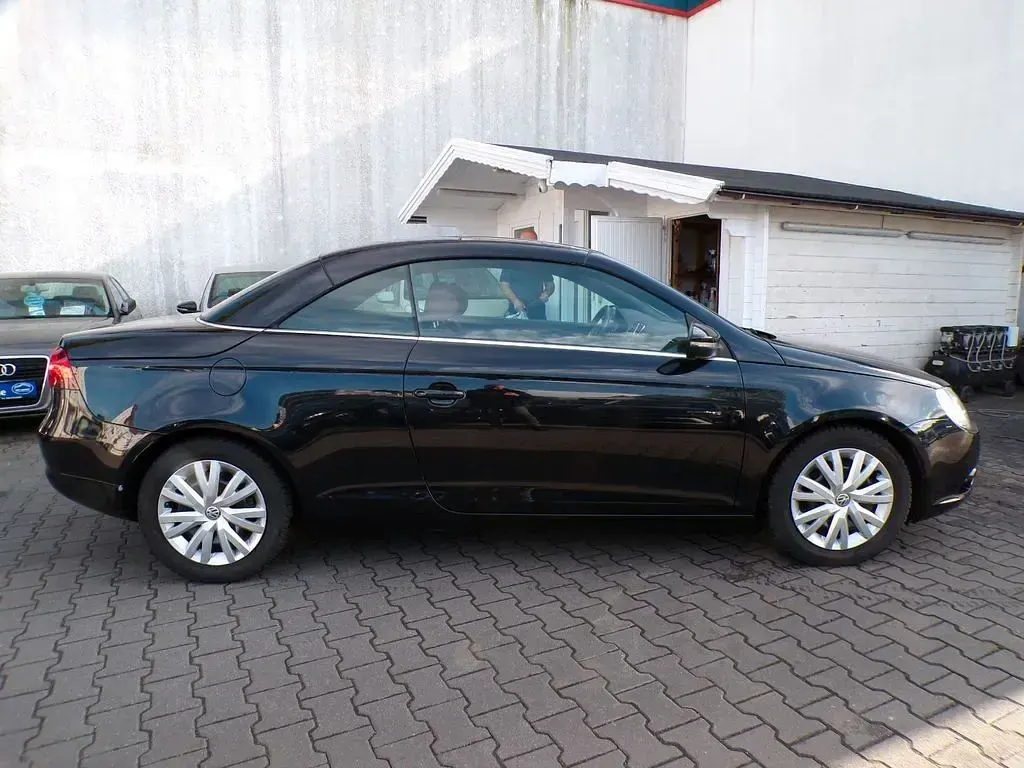 Gebraucht VW Eos 140 PS (102 kW) 2008 Schwarz Cabrio