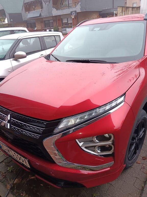 Rot Gebraucht 2022 Mitsubishi Eclipse Cross Select SUV | 20.500 € (Superpreis) - Bild 1/4