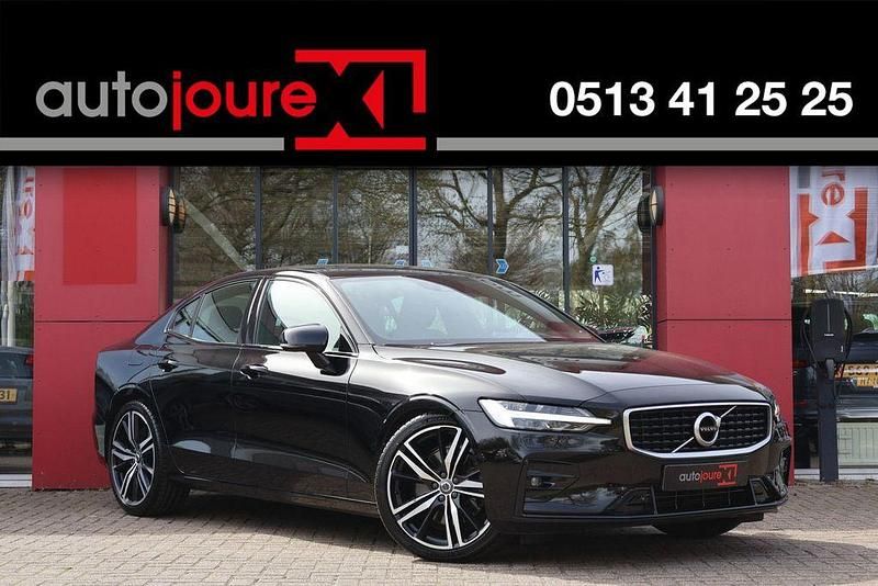 Second-hand Volvo S60 252 CP (185 kW) 2019 Negru Berlinǎ