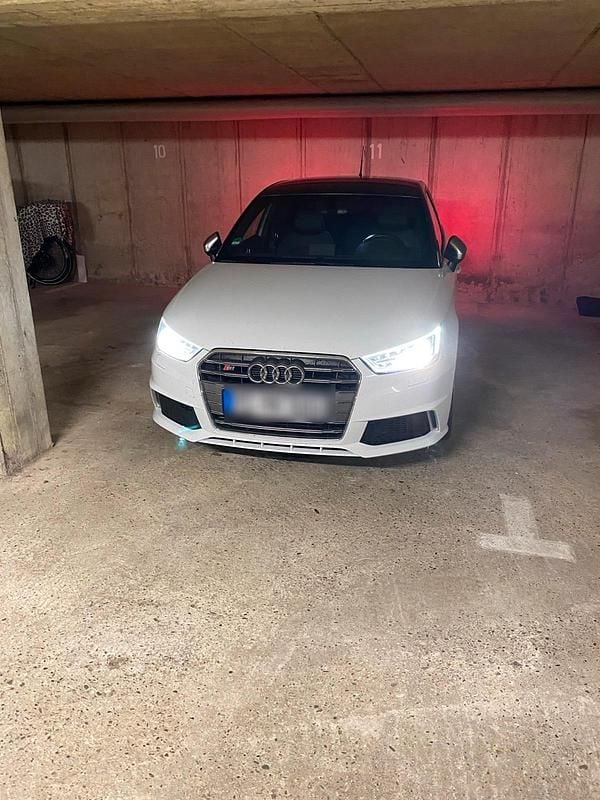 Weiß Gebraucht 2015 Audi S1 Kleinwagen | 16.500 € (Guter Preis) - Bild 1/2