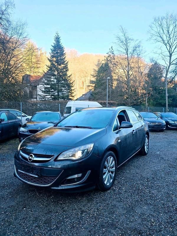 Schwarz Gebraucht 2014 Opel Astra Innovation Kombi | 4.500 € (Fairer Preis) - Bild 1/4