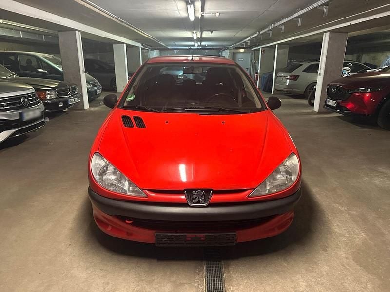 Gebraucht Peugeot 206 60 PS (44 kW) 2000 Rot Kleinwagen