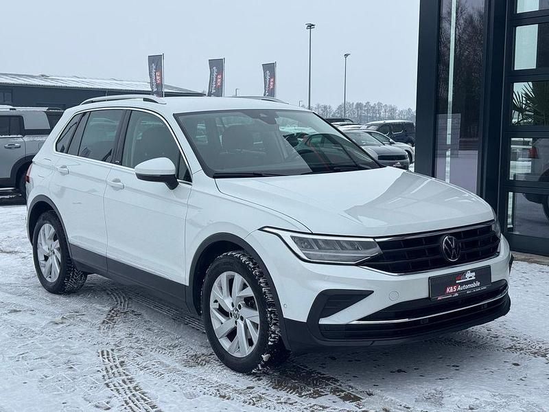 Gebraucht VW Tiguan Move 131 PS (96 kW) 2023 Weiß SUV