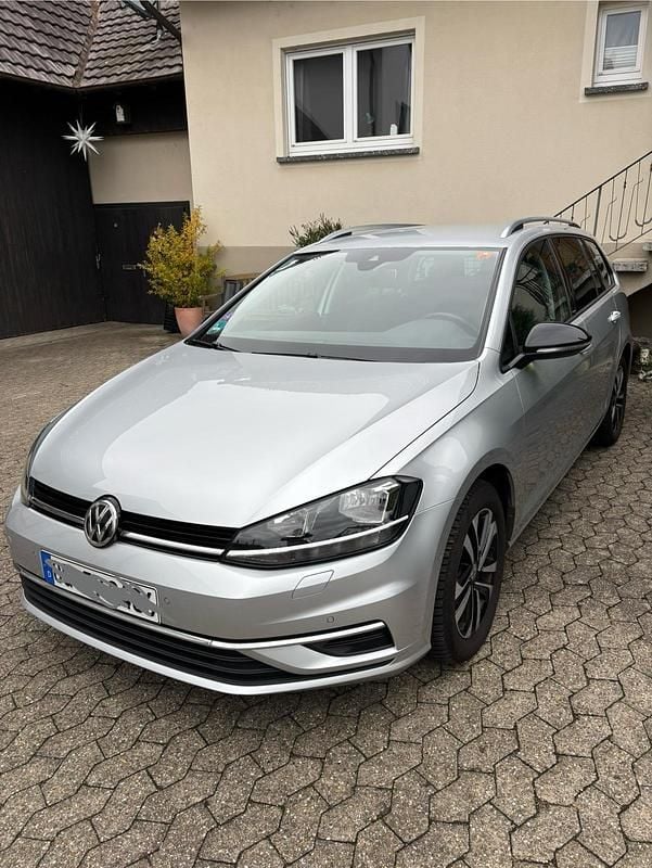 Silber Gebraucht 2019 VW Golf VII IQ Drive Kombi | 14.100 € (Superpreis) - Bild 1/4