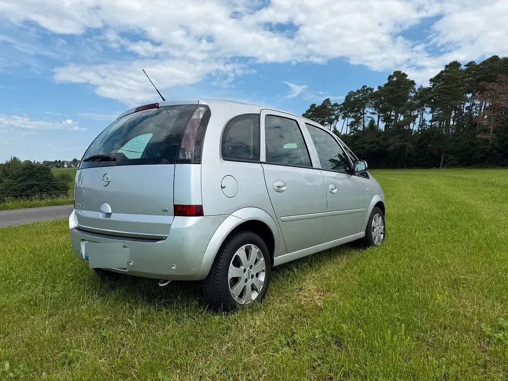 Gebraucht Opel Meriva 105 PS (77 kW) 2007 Silber Van / Kleinbus