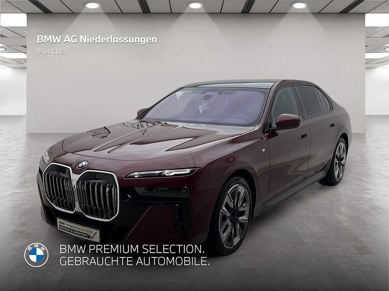 Rot Gebraucht 2025 BMW i7 Comfort Edition Limousine | 121.995 € (Fairer Preis) - Bild 1/4