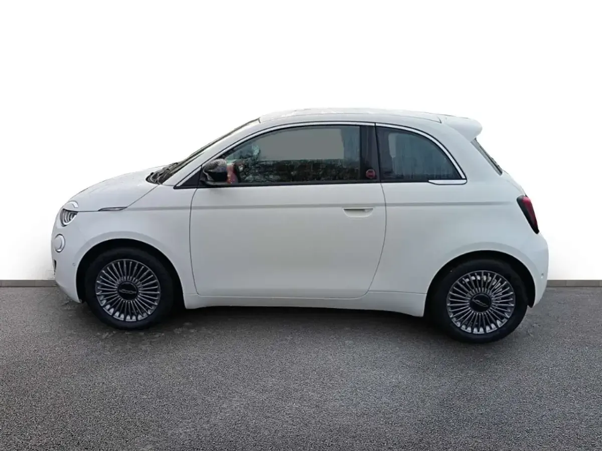 Gebraucht Fiat 500e Style 86 kW (118 PS) 2025 Ice weiß Limousine