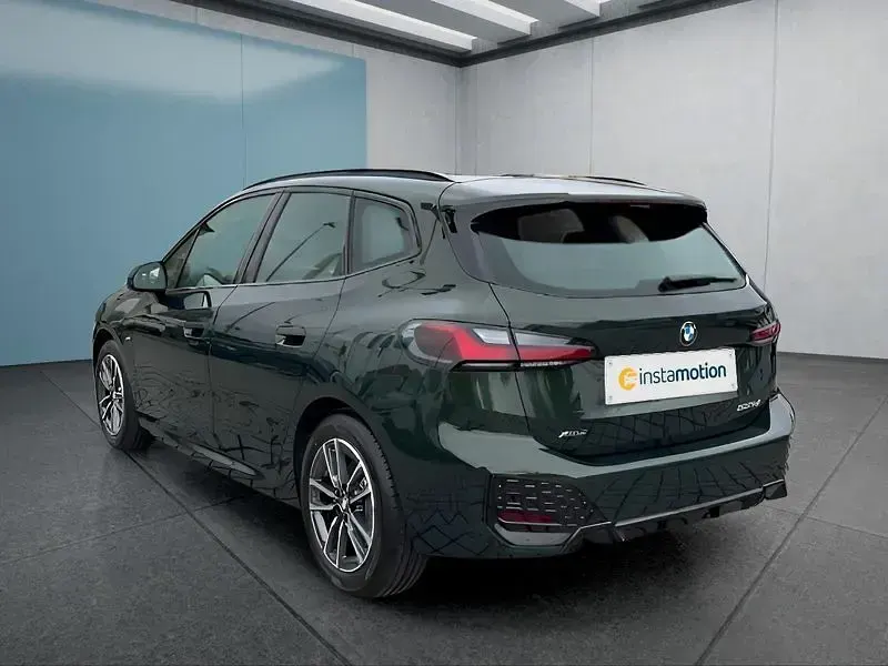 Gebraucht BMW 223 Active Tourer 197 PS (144 kW) 2025 Grün Van / Kleinbus