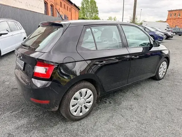Gebraucht Skoda Fabia Active 60 PS (44 kW) 2021 Schwarz Kleinwagen
