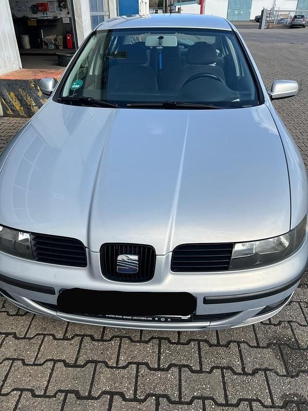 Silber Gebraucht 2000 Seat Toledo Limousine | 2.000 € (Fairer Preis) - Bild 1/4