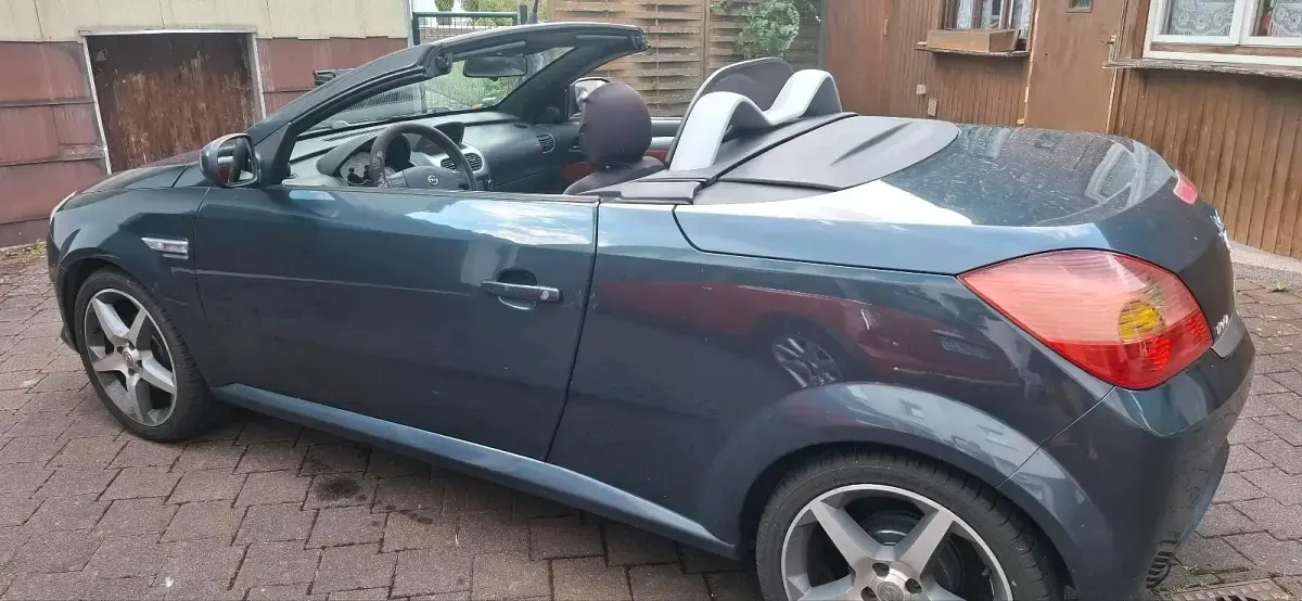 Gebraucht Opel Tigra 90 PS (66 kW) 2008 Blau Cabrio