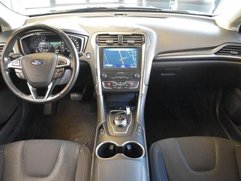 Gebraucht Ford Mondeo Titanium 190 PS (139 kW) 2020 Schwarz Kombi