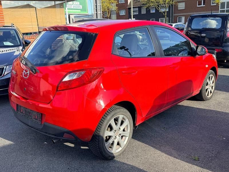Gebraucht Mazda 2 Independence 86 PS (63 kW) 2010 Rot Kleinwagen